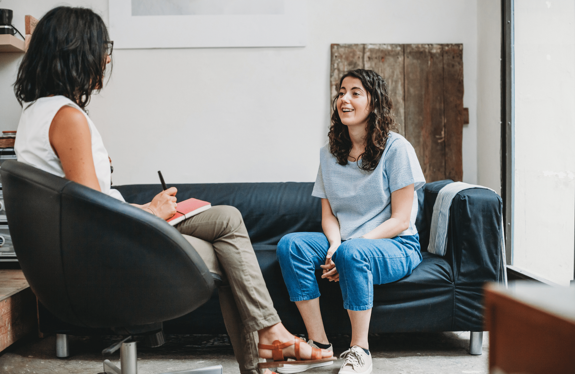 Image of a person meeting with an EMDR therapist in Edmonton. Eye movement desensitization and reprocessing is good for several struggles including trauma and anxiety. It is easy to start getting EMDR therapy like this in Sherwood Park, AB.